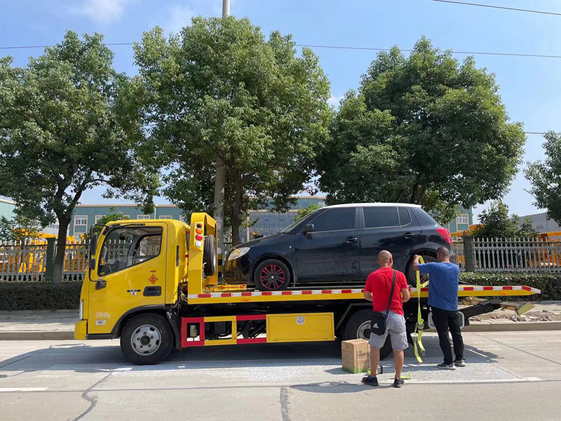 車輛突然無(wú)法啟動(dòng)？緊急拖車救援指南