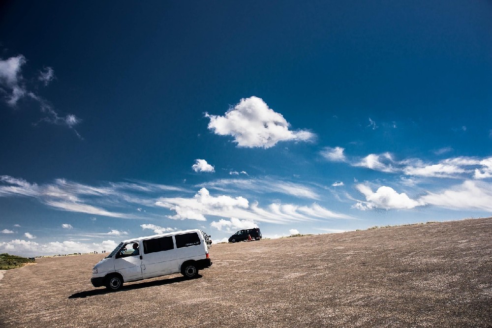 “京城夜未眠，車陷困境怎么辦？揭秘北京24小時汽車救援，讓您的愛車隨時‘回家’！”