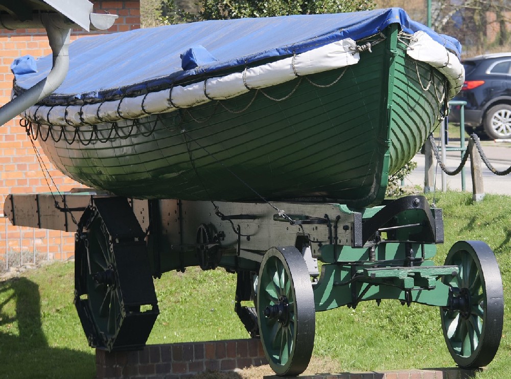 天津拖車救援：緊急時刻的救星，專業服務讓愛車重獲自由！